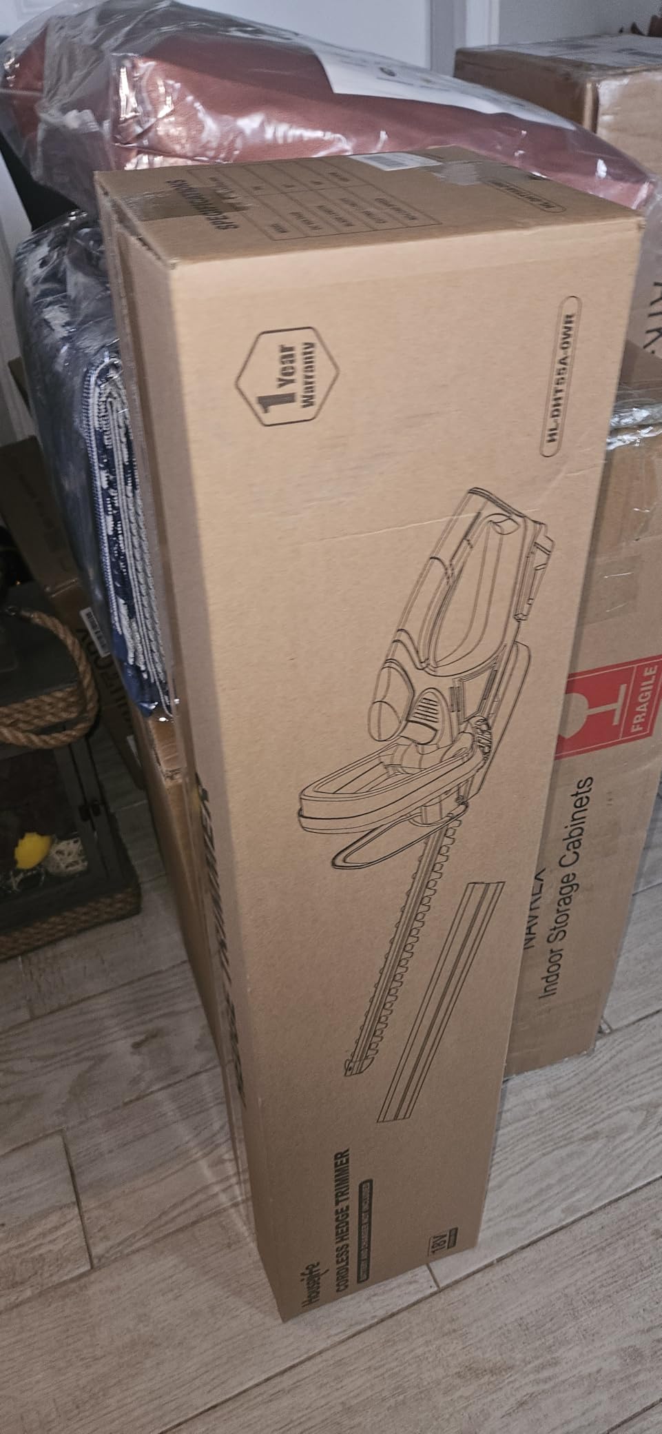 22-Inch Cordless Hedge Trimmer Compatible with Milwaukee M18 Battery | 5/8-Inch Cutting Capacity, Dual-Action Blade, Lightweight 4.4 Lbs, Dual Safety Switch, for Garden, Yard (Tool Only) customer photo 1