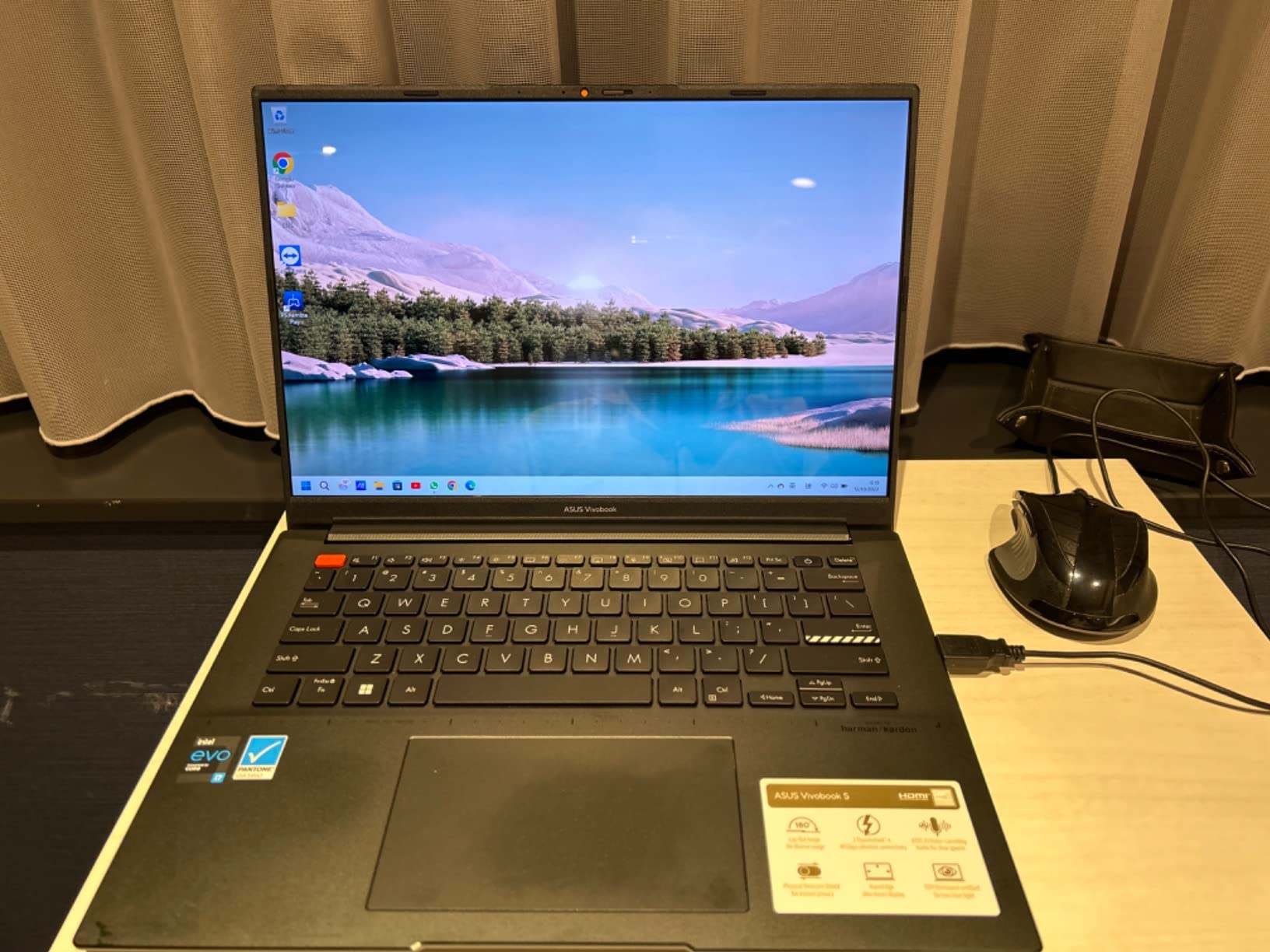 ASUS Vivobook S16 16-inch OLED Laptop Intel Core Ultra 9 285H 2880x1800 DCI-P3 100% RGB Backlit Keyboard Windows 11 Business AI Copilot PC (32GB RAM | 1TB SSD) customer photo 1