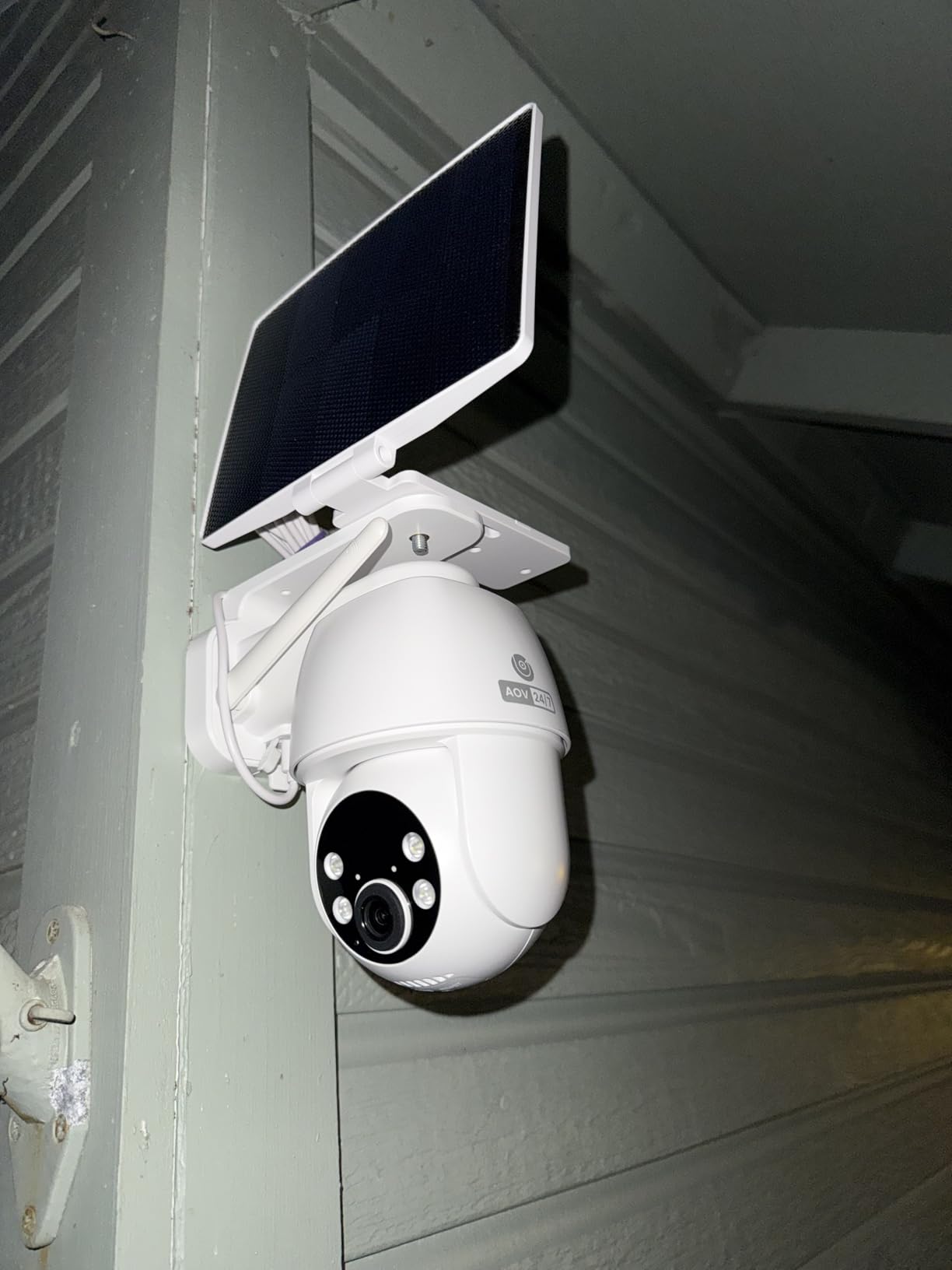 MUBVIEW 24/7 Continuous Recording Wireless Outdoor Security Camera | No Monthly Fee, 2.4G WiFi, 8X Zoom, 4MP 10W Solar Powered, 360° PTZ, Auto Tracking, SD Included, Charges Even Below 32°F customer photo 2