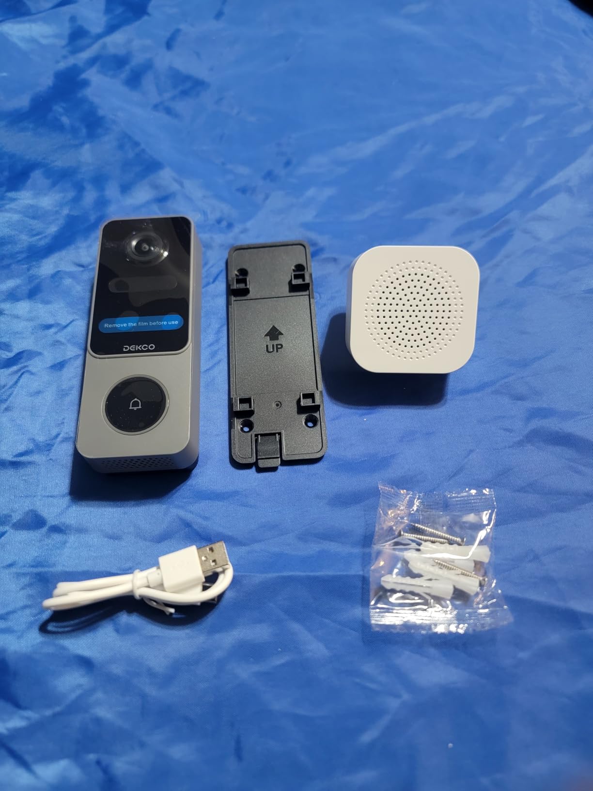 DEKCO 2K Wireless Video Doorbell Camera, Head-to-Toe View | 170° Wide Angle, Battery Powered, PIR Motion & AI Human/Package Detection, Voice Changer, Cloud Storage Edition customer photo 1