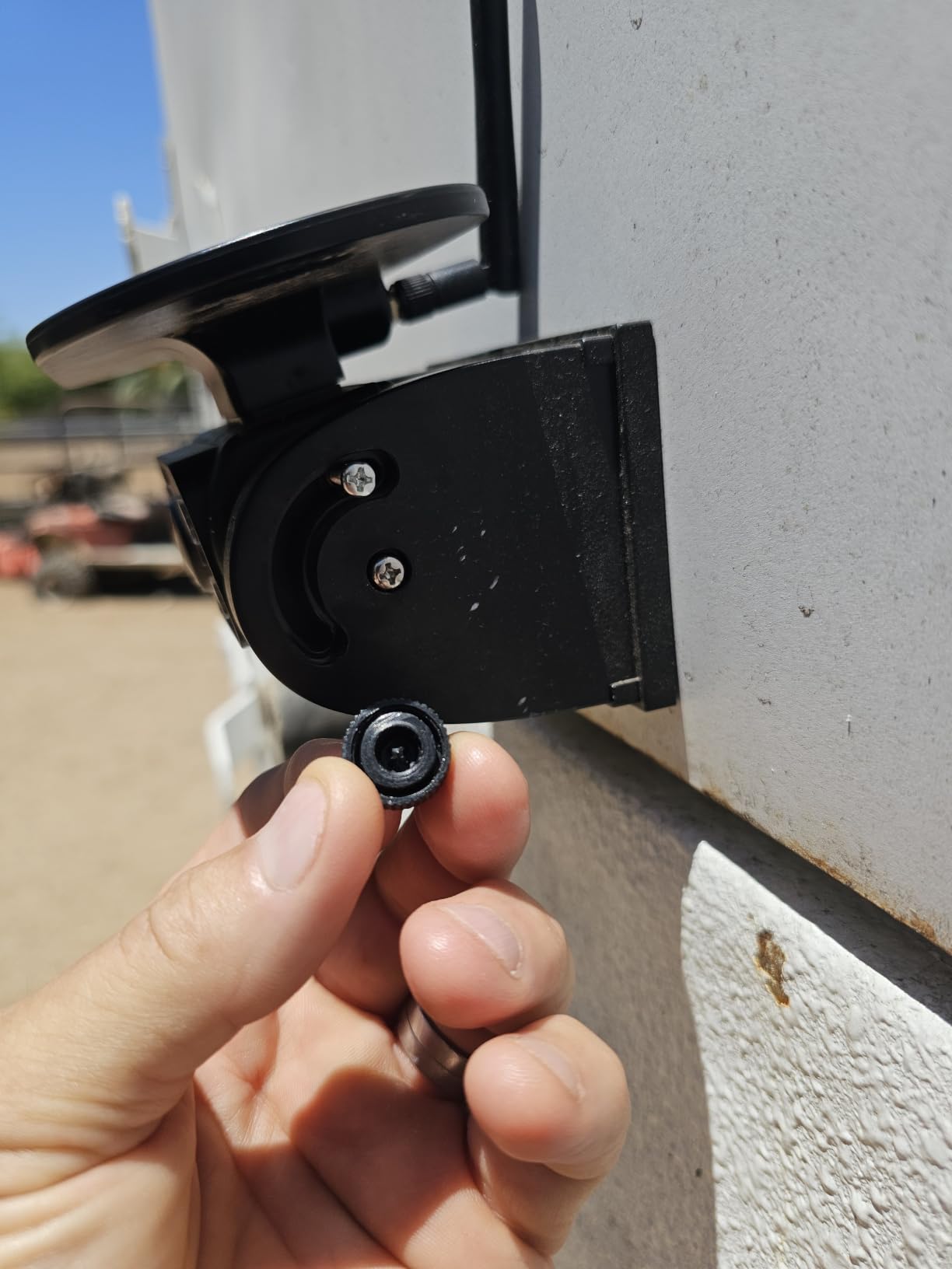 X5 Magnetic Solar Wireless Backup Camera with 5