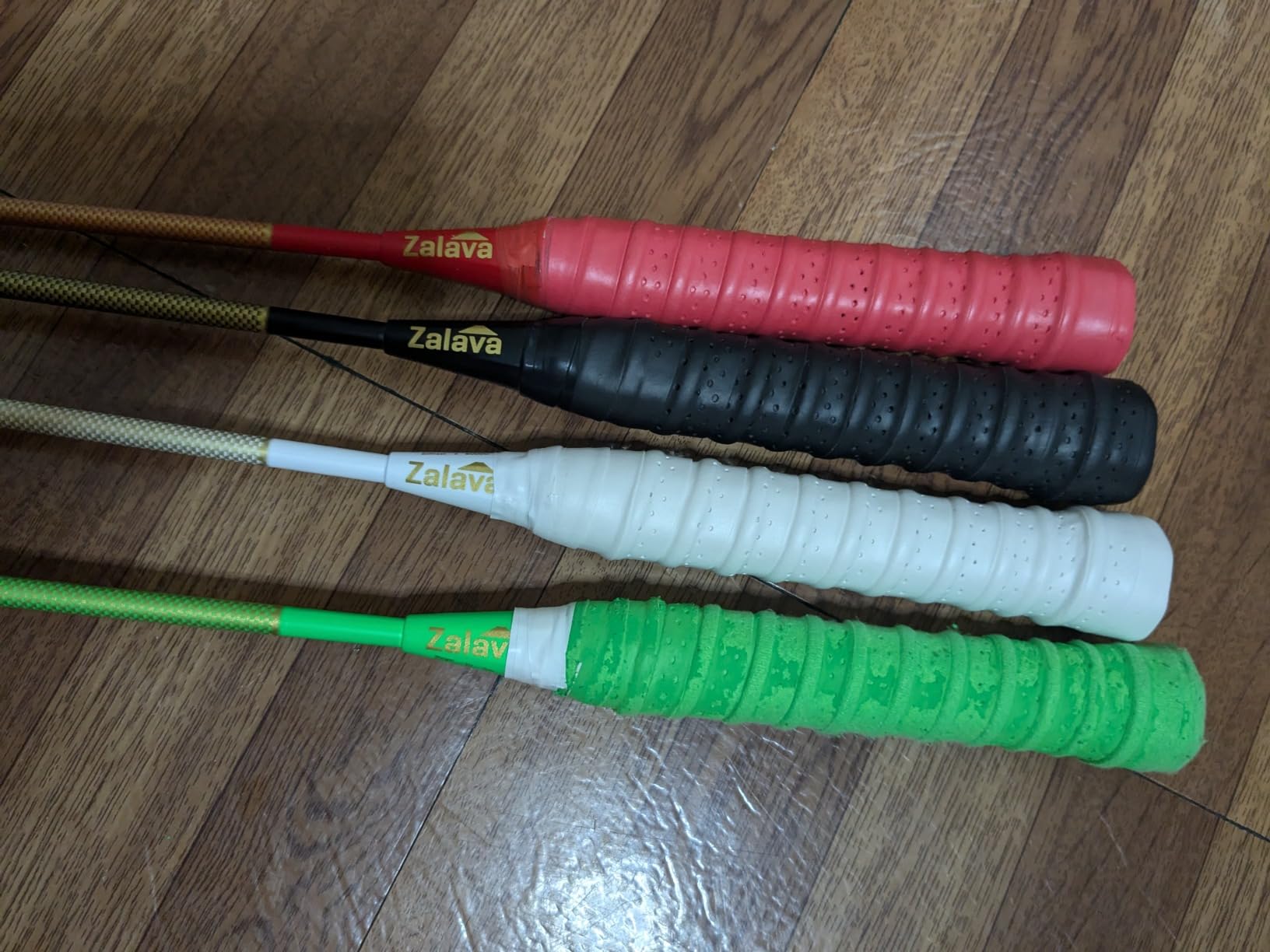 Badminton Rackets Set, Professional Badminton Racquets Lightweight (4U), 4-Pack/2-Pack Carbon Fiber, 3 Feather Shuttlecocks, with Protect Case & Overgrip, for Beginners, Advanced Players customer photo 2