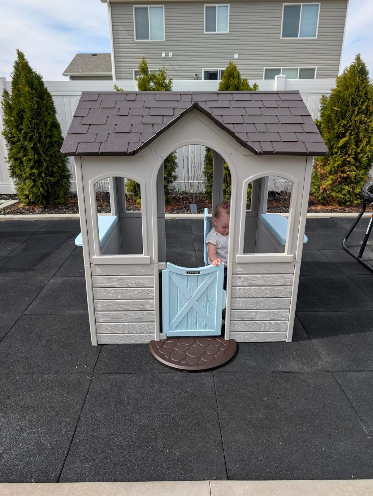 Lifetime Indoor Outdoor Kids Playhouse, Two Store Windows & Farm‑Style Half Doors, Spacious Interior, Easy Snap Together No Tools Assembly, Durable Low‑Maintenance Construction for Ages 3–8 customer photo 2