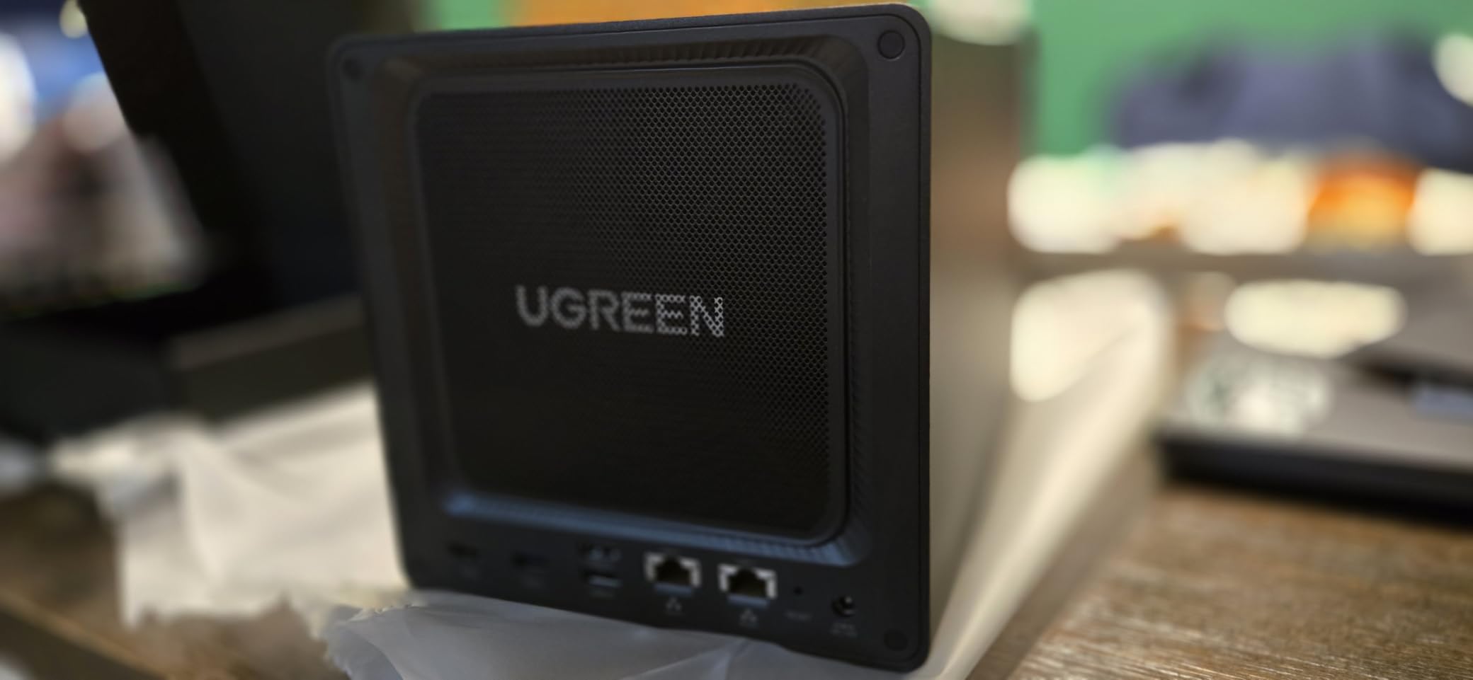 UGREEN NAS DXP4800 GT 4-Bay Desktop NAS, AMD R2514 CPU, 8GB DDR4 RAM | 2x 10GbE, 2X M.2 NVMe Slots, 4K HDMI Ideal for Smart Home Enthusiasts, Office Teams,Network Attached Storage (Diskless) customer photo 1