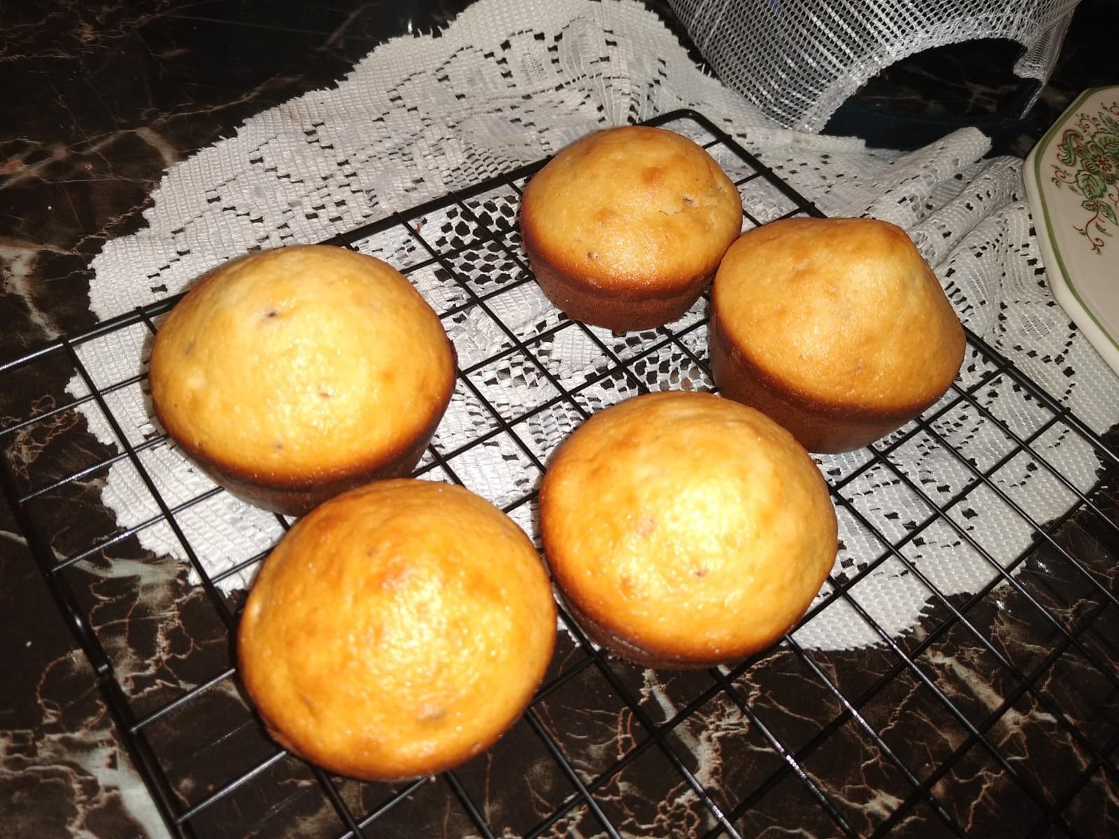 Farberware Bakeware Nonstick Muffin & Cupcake Pans, 12-Cup, Gray customer photo 1