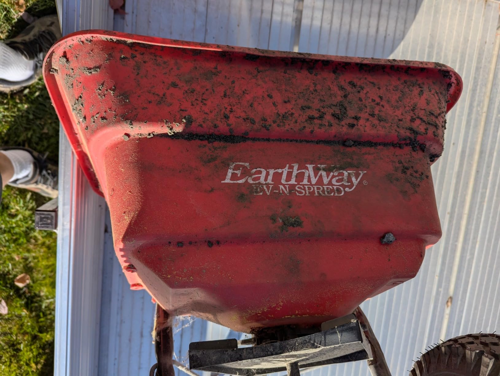 EarthWay Products 2050TP 80lb Towable Broadcast Spreader - Pull Behind Spreader, ATV Spreader for Lawn Mower - Adjustable Fertilizer and Seed Spreader with Easy Flow, Durable Frame customer photo 2