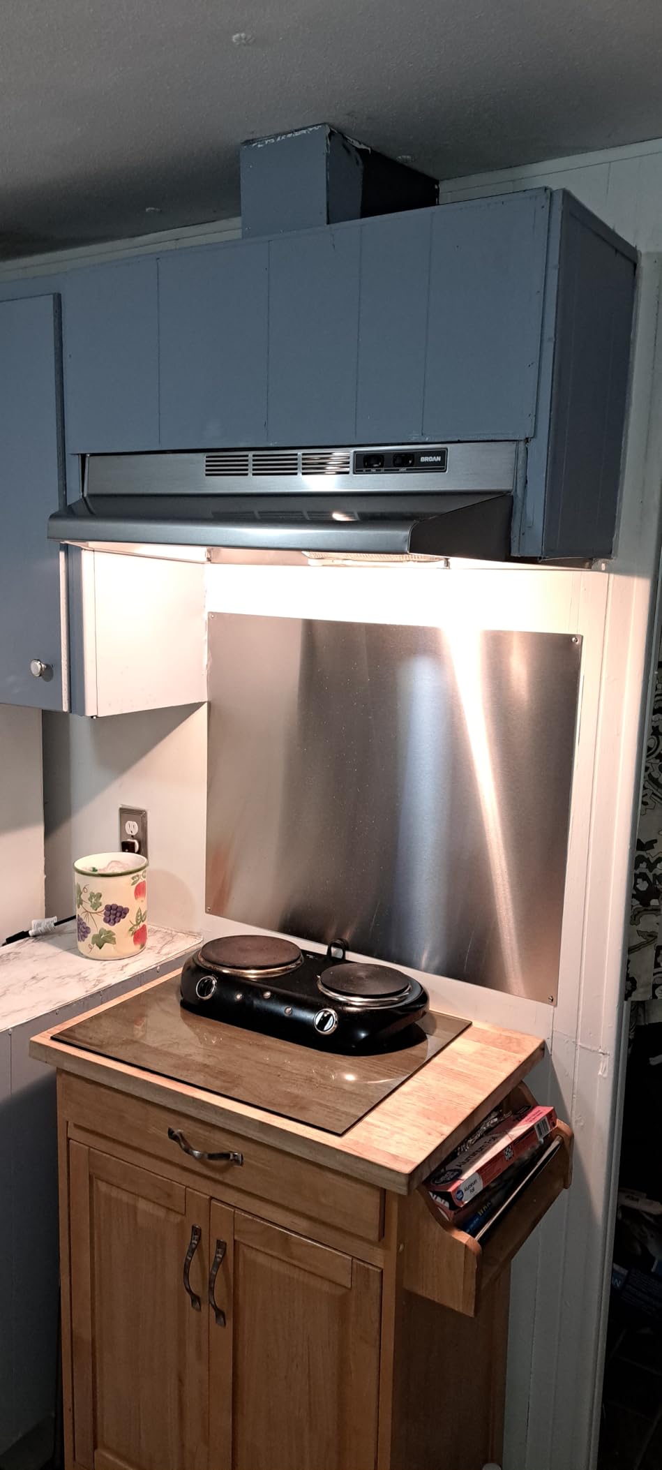 Broan-NuTone F403011 Insert with Light, Exhaust Fan for Under Cabinet Two-Speed Four-Way Convertible Range Hood, 30-Inch, White on White customer photo 1