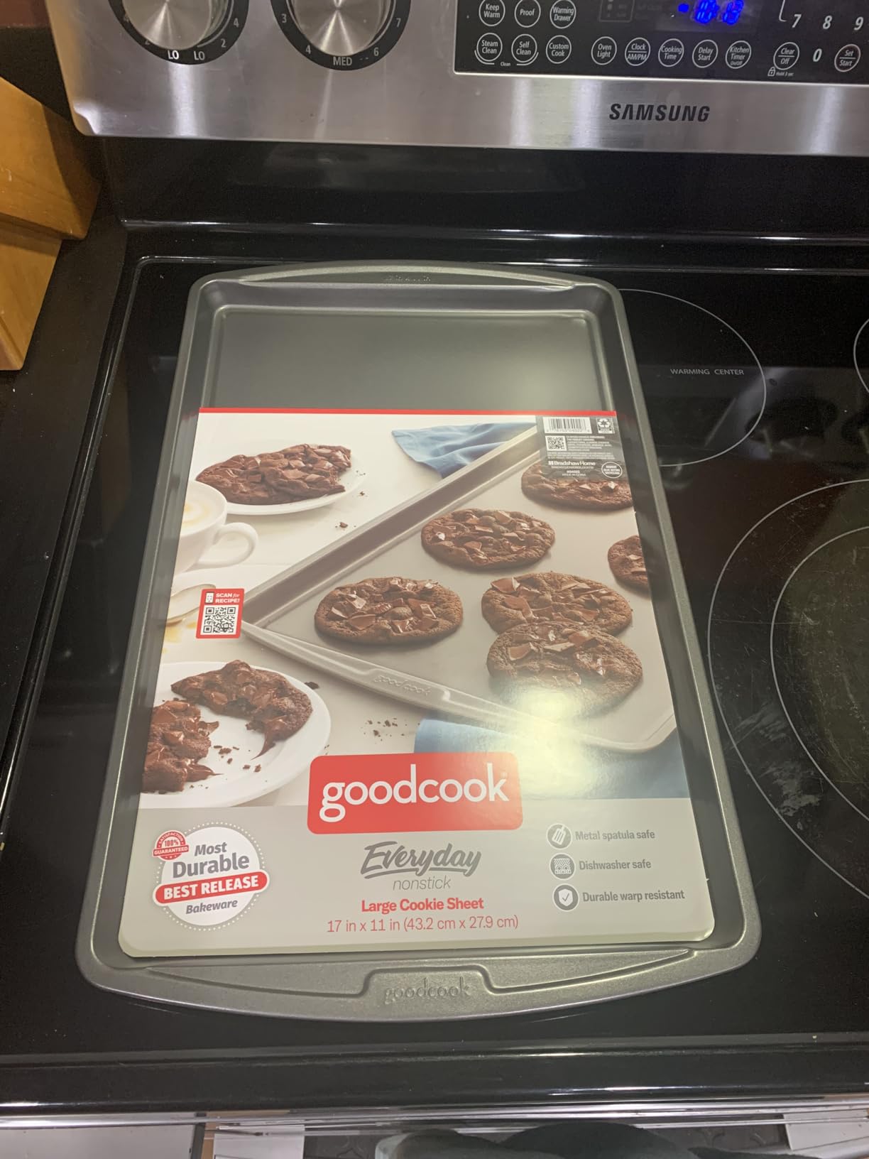 GoodCook Everyday Baking Sheet with Carbon Steel Construction & Scratch-Resistant Metal-Utensil Safe Nonstick , 9 x 13-Inch customer photo 1
