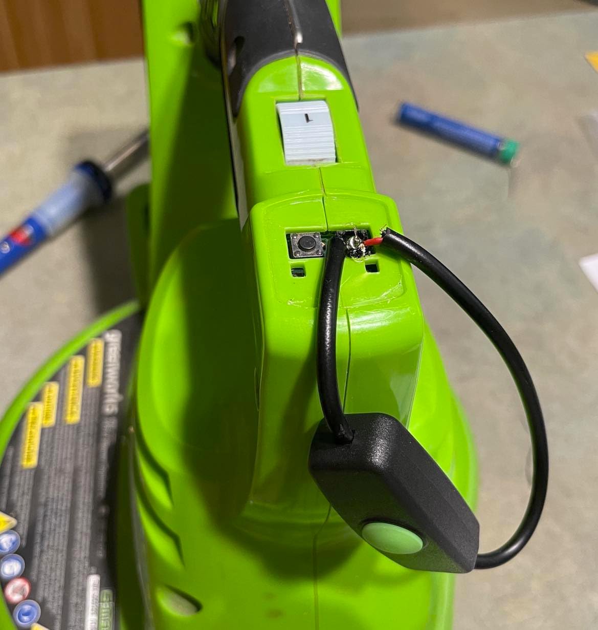 Greenworks 40V (185 MPH / 340 CFM) Cordless Brushless Leaf Blower/Vacuum with Bag, Battery-Powered, Ergonomic Design for Efficient Leaf & Grass Clipping Cleanup, Battery and Charger not included customer photo 2