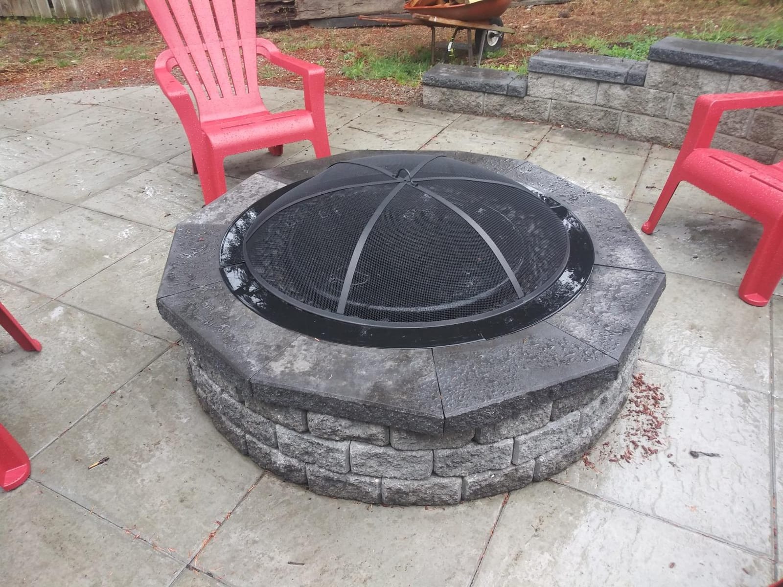 Sunnydaze Heavy Duty Steel Metal Mesh Fire Pit Screen, Round, 22