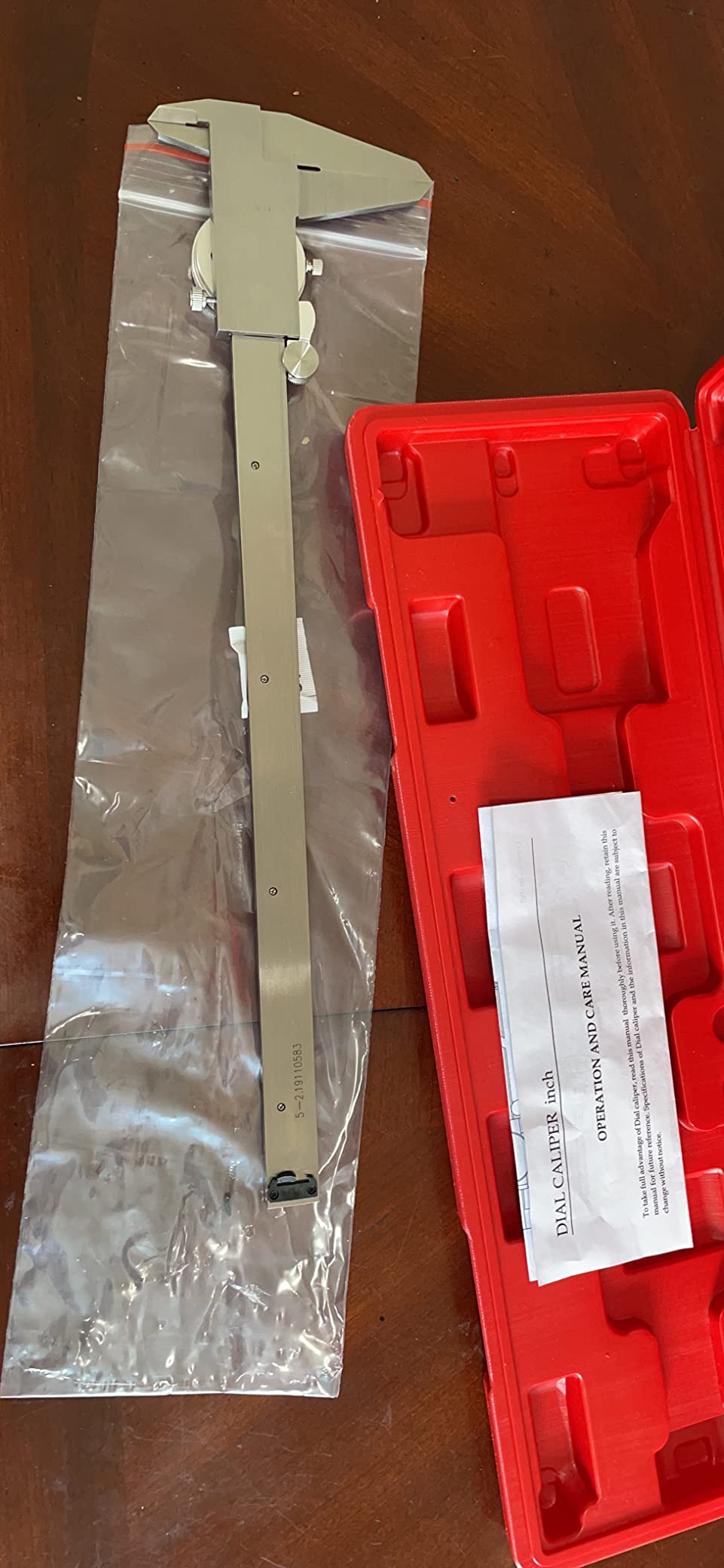 Accusize Black Face Red Needle Dial Caliper 0-12 in, P920-B212 customer photo 1