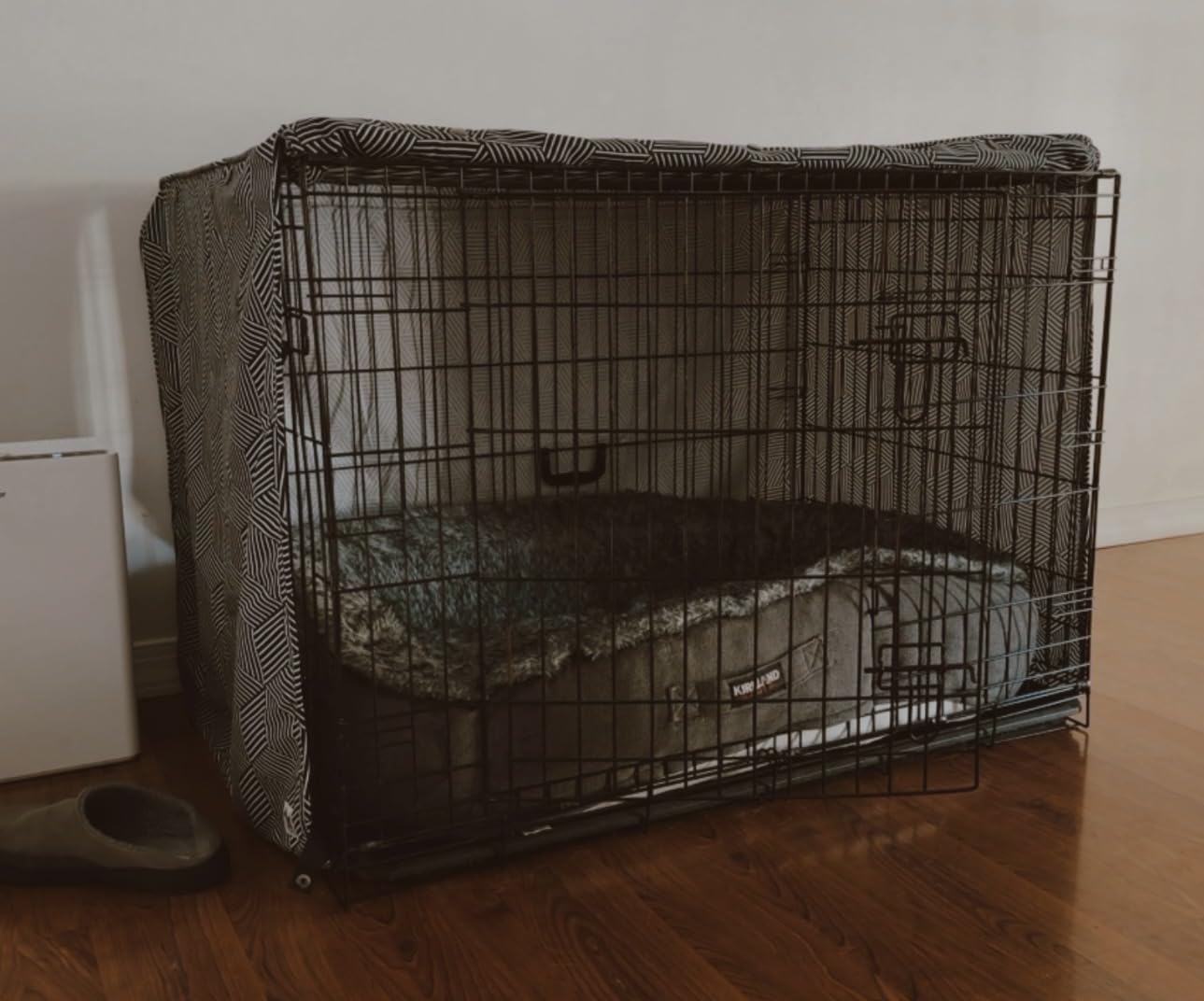 Molly Mutt Dark Gray Dog Crate Cover, Non-Toxic & 100% Cotton, 24