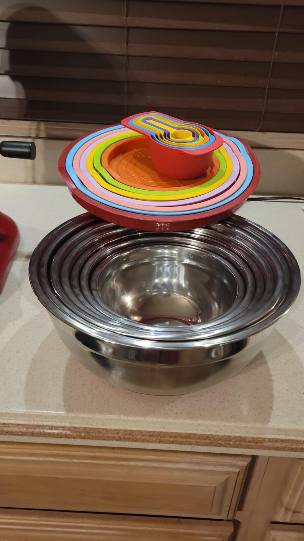 Mixing Bowls with Airtight Lids, 18pcs Stainless Steel Mixing Bowls Set customer photo 1