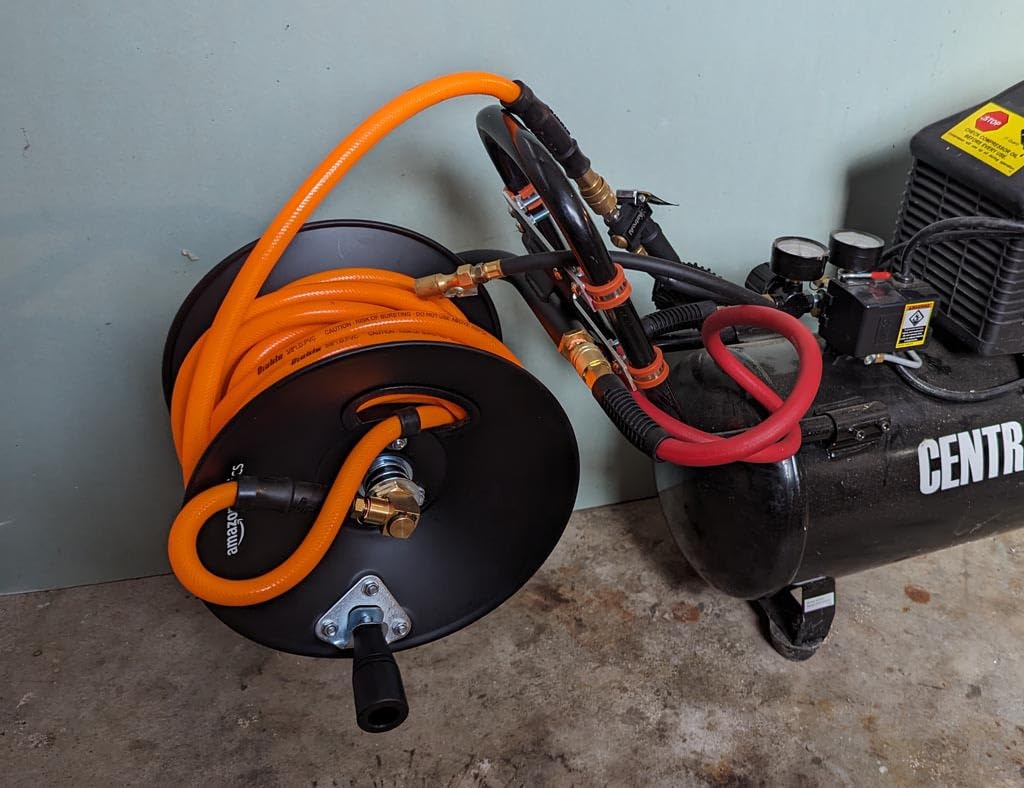Amazon Basics Retractable Air Hose Reel - Fits 3/8-Inch 50-Feet Air Compressor Hoses, Portable, Works Well, 300PSI, Black, Hoses Excluded, Not for Water/Pressure Washers customer photo 1