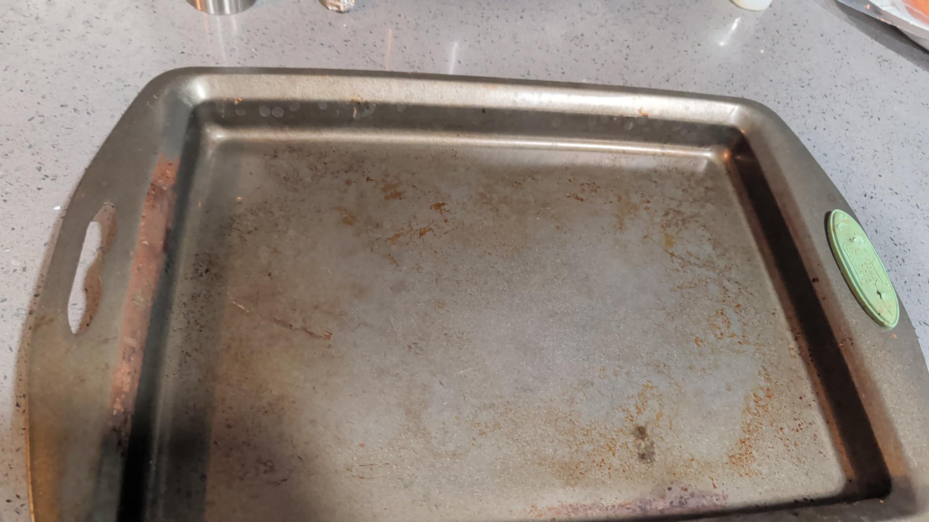 To encounter Silicone Baking Pans Set, 4 Pieces Nonstick Bakeware Set with Baking Pans, Baking Sheets, Cookie Sheets, Cake Pan with Grips and Metal Reinforced Frame More Strength, Light Grey customer photo 1