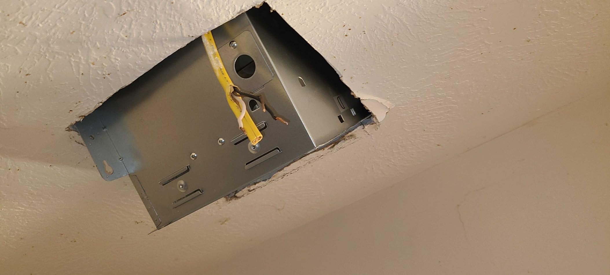 Homewerks Dual Speed Bathroom Exhaust Fan with Humidity Sensor, LED customer photo 2