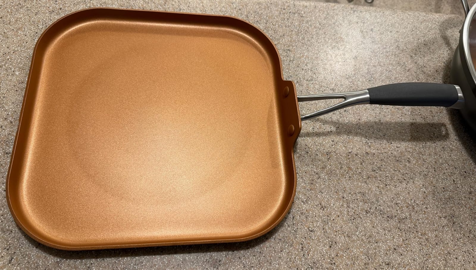 NutriChef 14-Piece Nonstick Kitchen Cookware Set – PFOA/PFOS-Free, Copper/Hard-Anodized, Induction Compatible, Stackable, Luxury Design, Includes Pots, Pans, Jumbo Cooker, Griddle, and Utensils customer photo 2