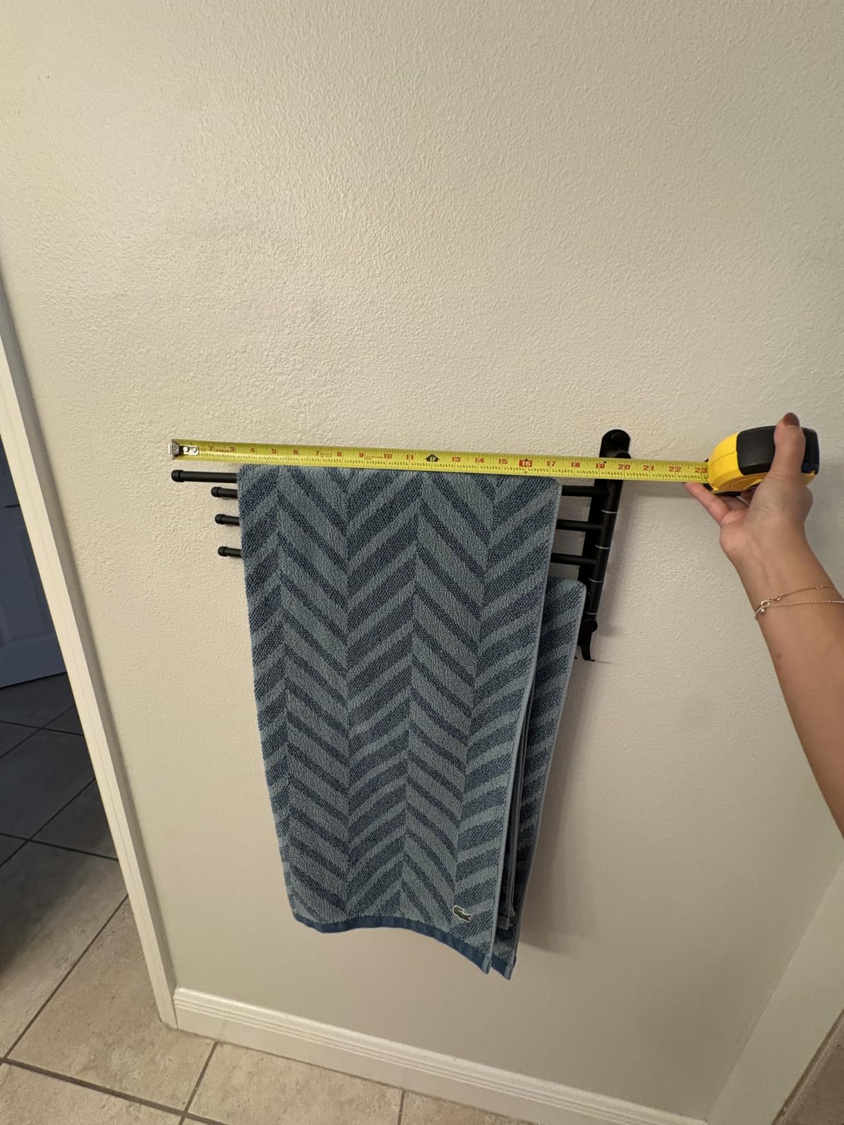 NearMoon Swivel Towel Rack, 13.8