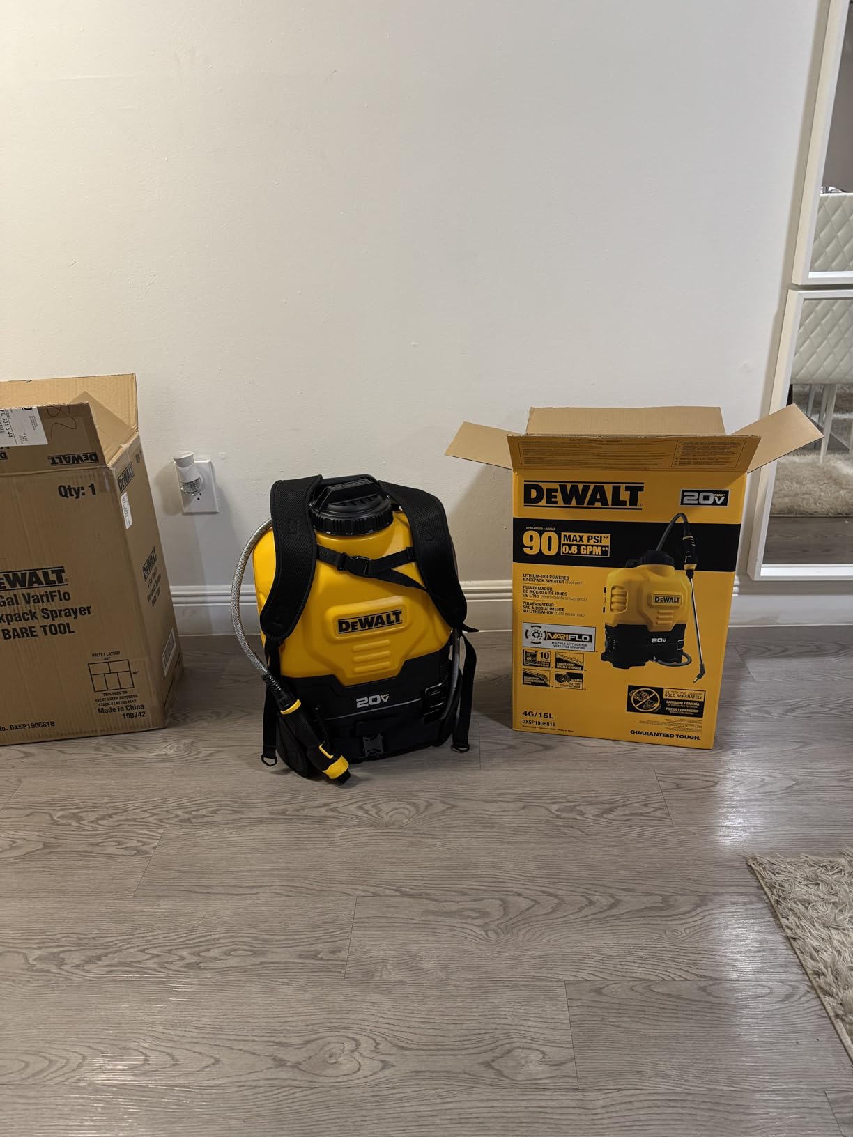 DEWALT Lithium-ion Battery Powered Backpack Sprayer (Tool Only) DSXP190681B customer photo 2