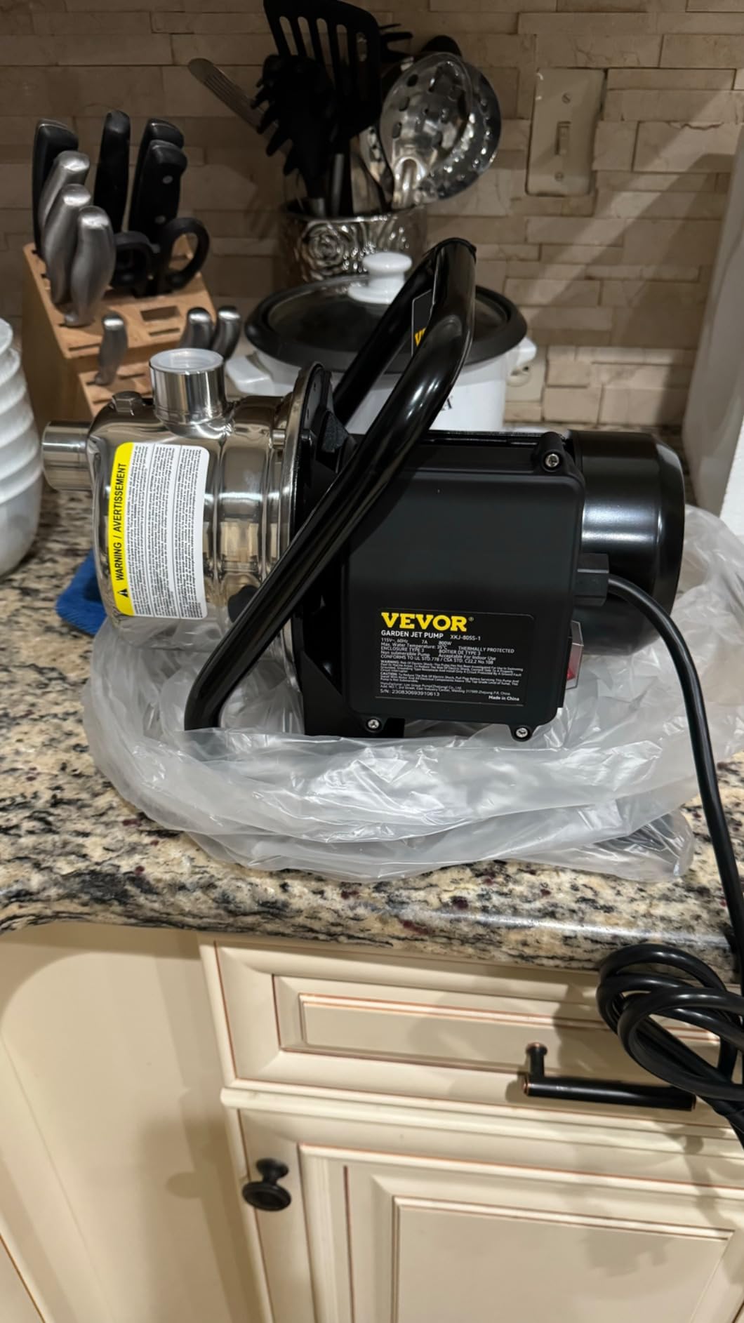 VEVOR 1.1 HP Portable Shallow Well Pump, 978 GPH Garden Jet Pump, 115V, 131 ft Height, Stainless Steel Sprinkler Booster Pumps for Garden Lawn Irrigation system, Lake Fountain, Water Transfer customer photo 2