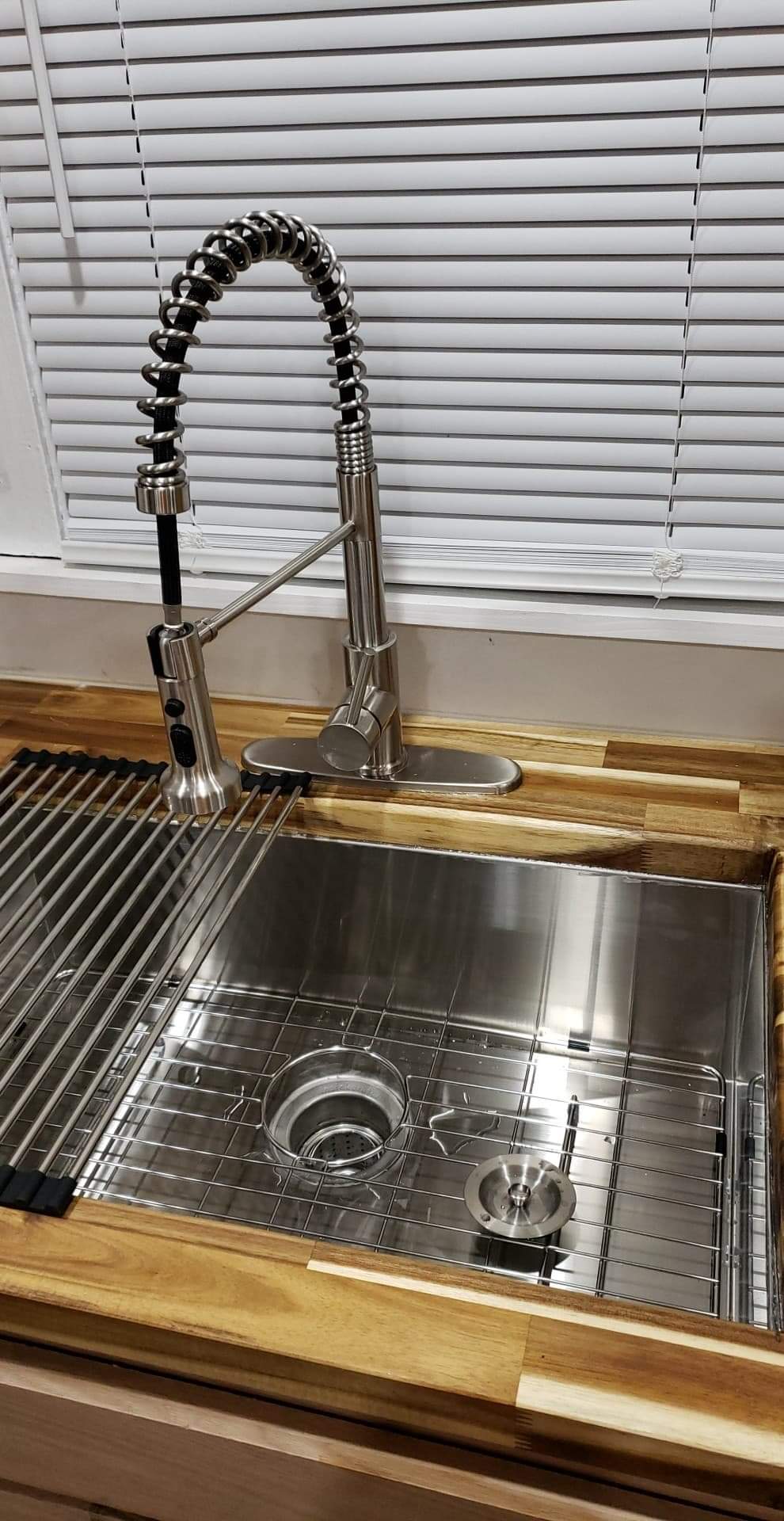 Logmey 15x17 Outdoor Kitchen Sink Undermount with Foldable Faucet and Cover customer photo 1