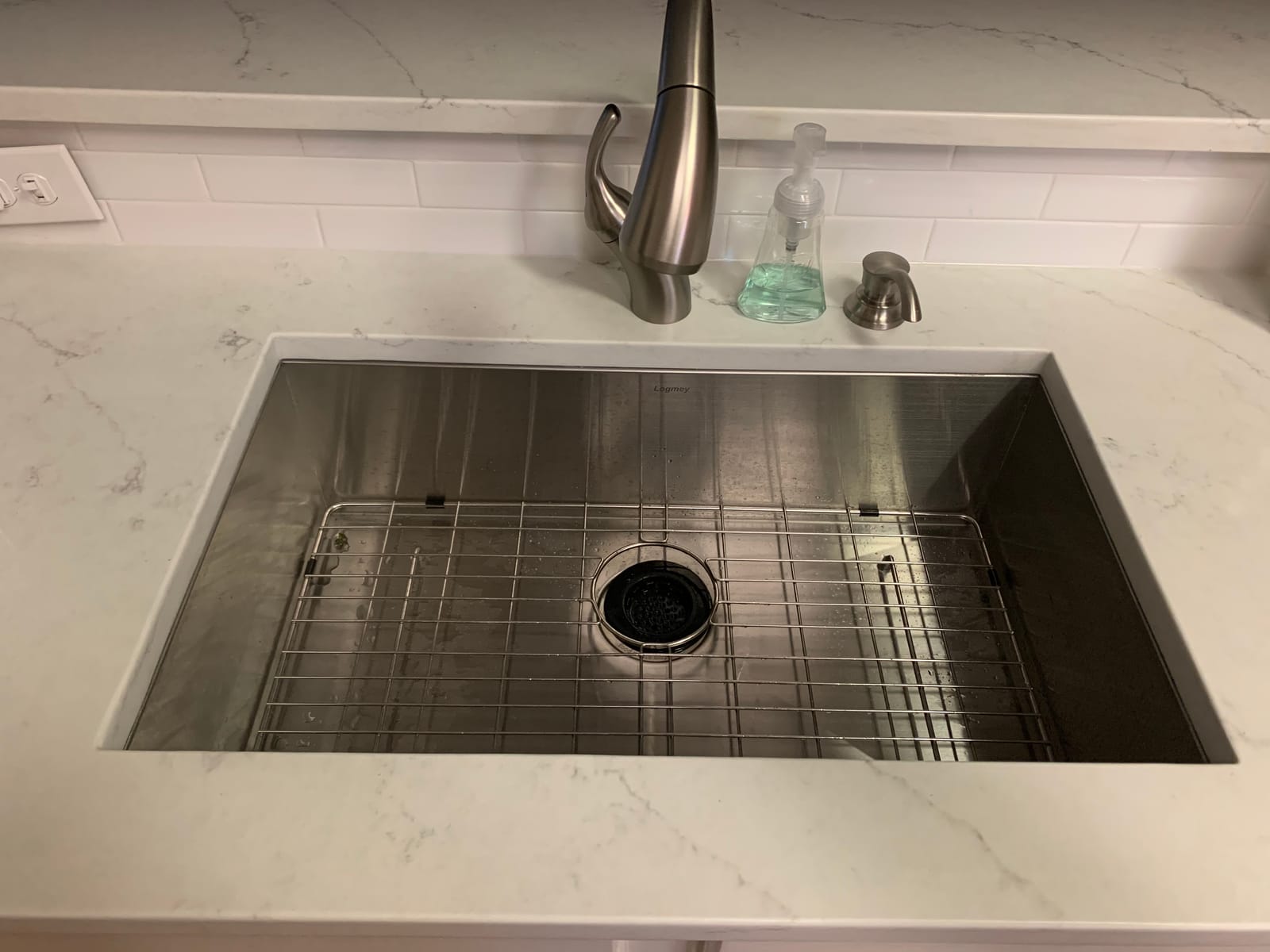 Logmey 15x17 Outdoor Kitchen Sink Undermount with Foldable Faucet and Cover customer photo 2