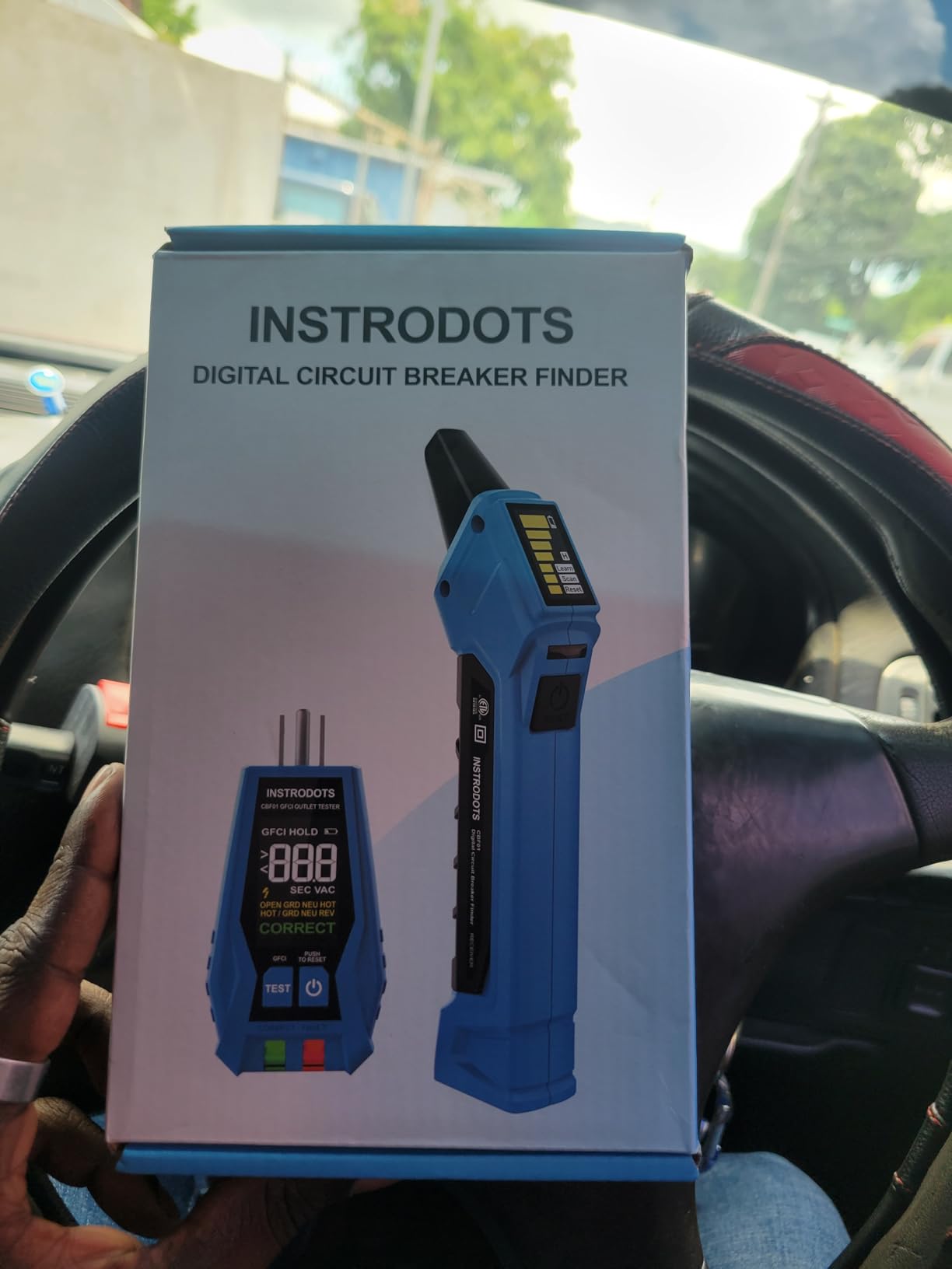 Circuit Breaker Finder, AC 90-135V Circuit Tracer Tool Kit customer photo 1