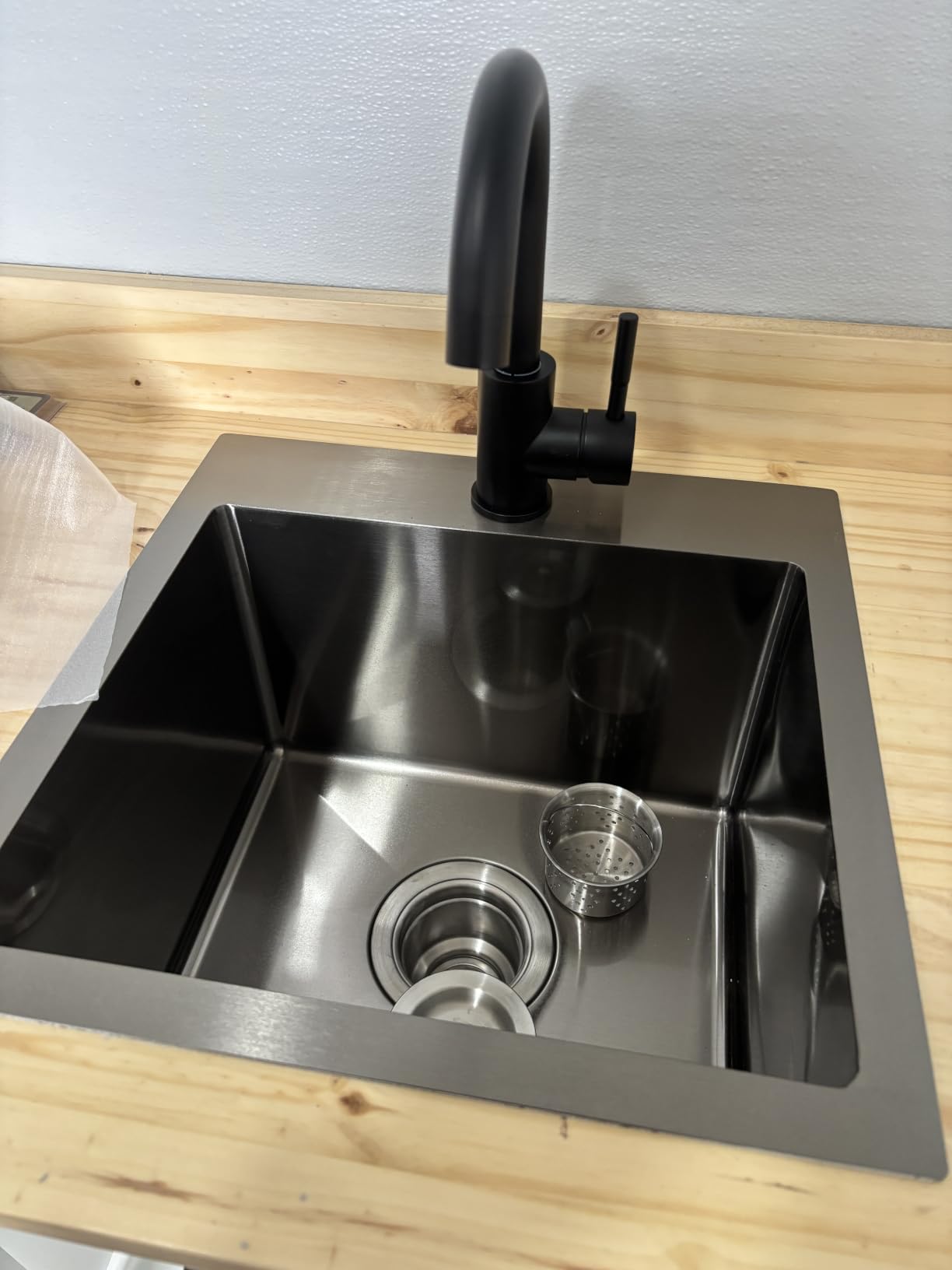VAPSINT 22x18 Inch Drop In Kitchen Sink, 22 Inch 16 Gauge T304 Stainless Steel Topmount Small Kitchen Bar Sink, Handmade Single Bowl Outdoor RV Laundry Utility Prep Sink with Basket Strainer customer photo 1