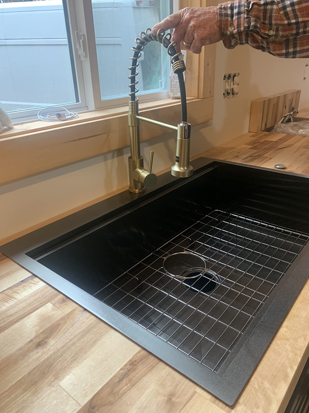 VAPSINT 22x18 Inch Drop In Kitchen Sink, 22 Inch 16 Gauge T304 Stainless Steel Topmount Small Kitchen Bar Sink, Handmade Single Bowl Outdoor RV Laundry Utility Prep Sink with Basket Strainer customer photo 2